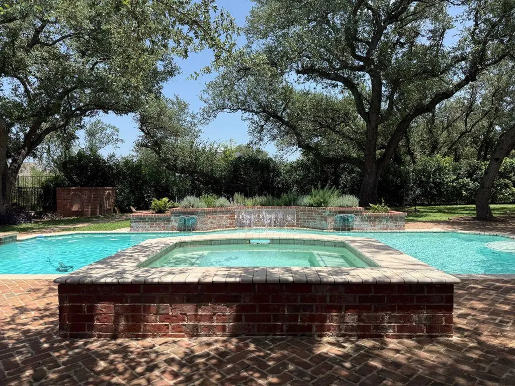 112 Snapper Street Lakeway TX 78734