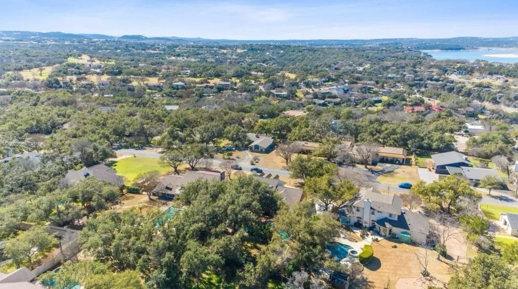 112 Snapper Street Lakeway TX 78734
