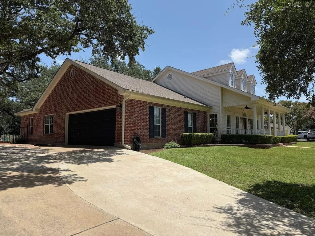112 Snapper Street Lakeway TX 78734