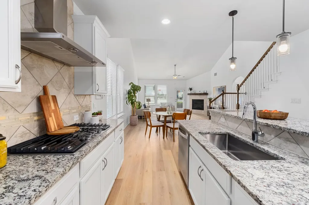 15905 Windroot Street Austin TX 78728