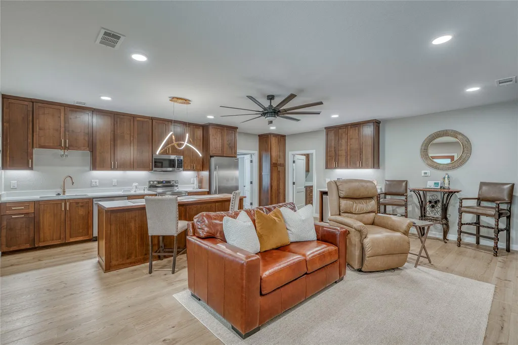 150 Shady Lane Marble Falls TX 78654