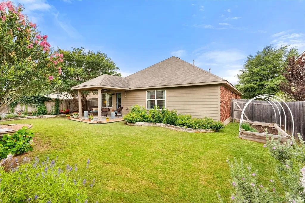 994 Hot Spring Valley Buda TX 78610