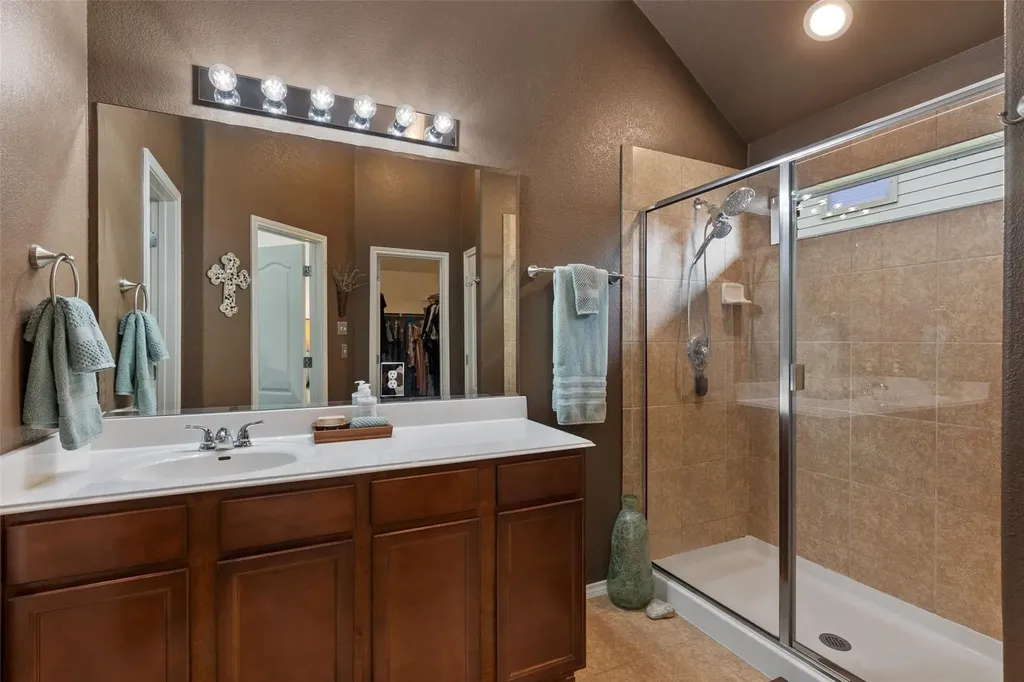 994 Hot Spring Valley Buda TX 78610