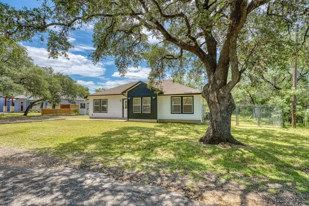 259 Lakewood Drive Granite Shoals TX 78654