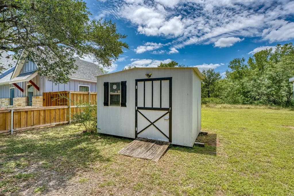 259 Lakewood Drive Granite Shoals TX 78654