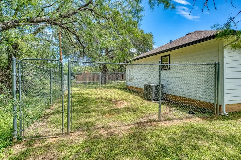 259 Lakewood Drive Granite Shoals TX 78654