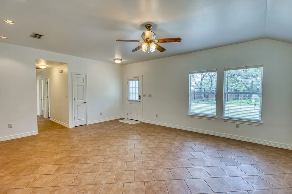 259 Lakewood Drive Granite Shoals TX 78654