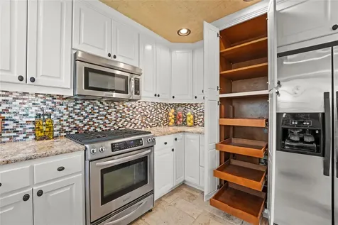 11021 Whiskey River Drive Austin TX 78748