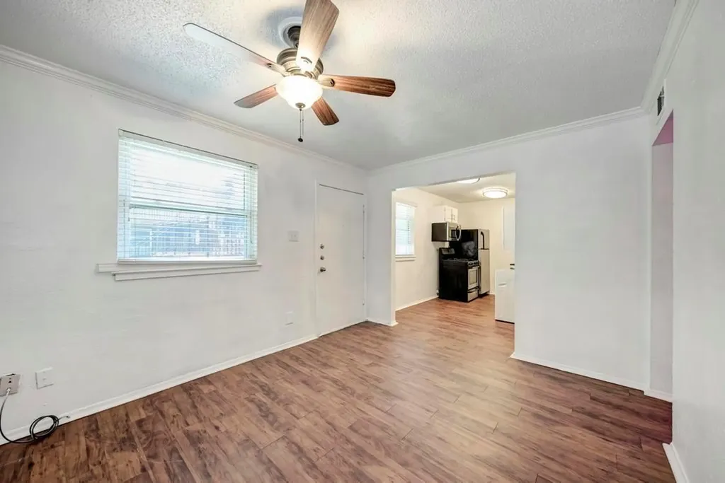 2401 Manor Road Austin TX 78722