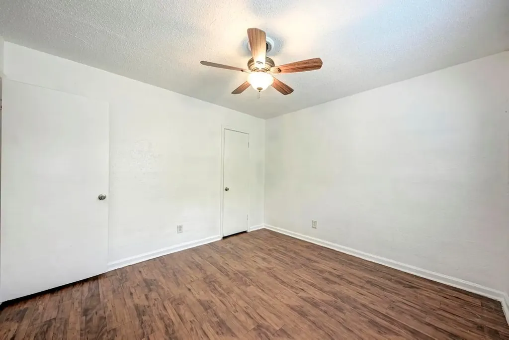 2401 Manor Road Austin TX 78722