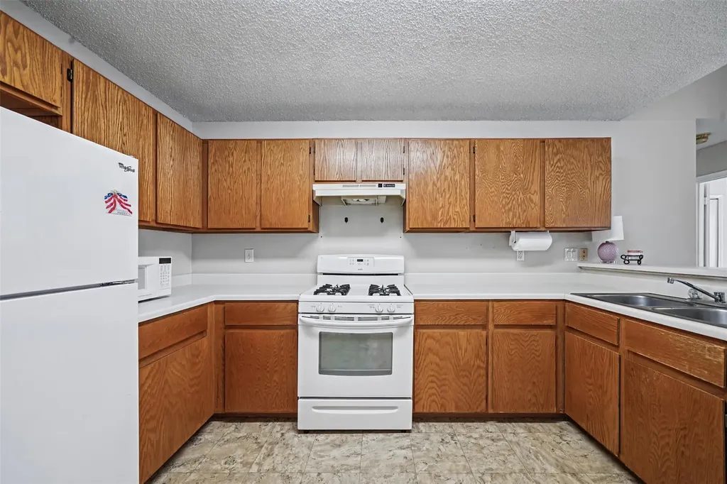 2317 Claudia June Avenue Austin TX 78728