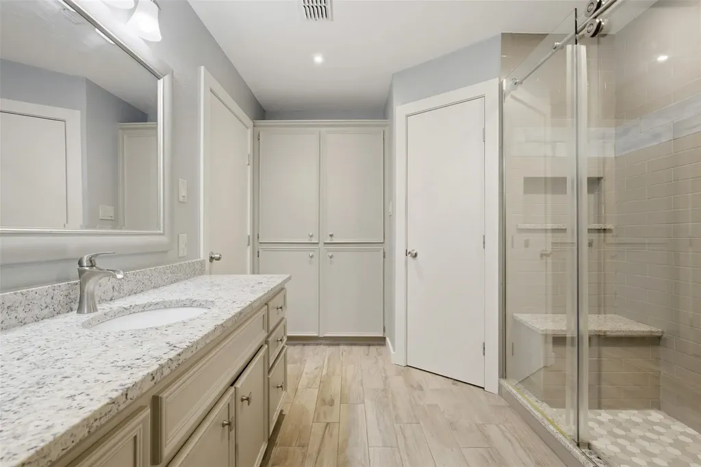 13523 Briar Hollow Drive Austin TX 78729