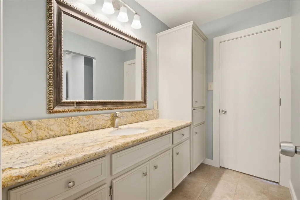 13523 Briar Hollow Drive Austin TX 78729