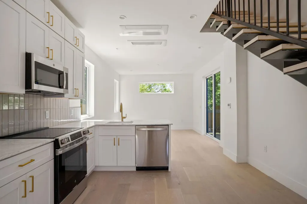 2609 Davis Lane Austin TX 78745