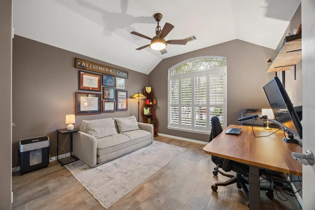 6405 Nusser Lane Austin TX 78739
