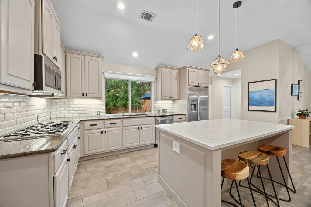 6405 Nusser Lane Austin TX 78739