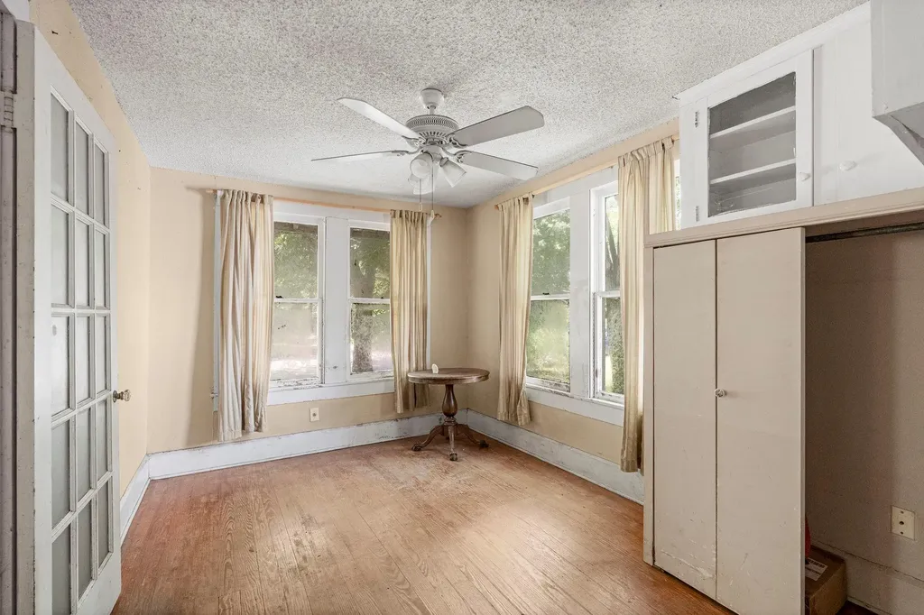 304 W 42nd Street Austin TX 78751