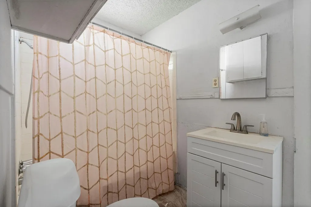 304 W 42nd Street Austin TX 78751