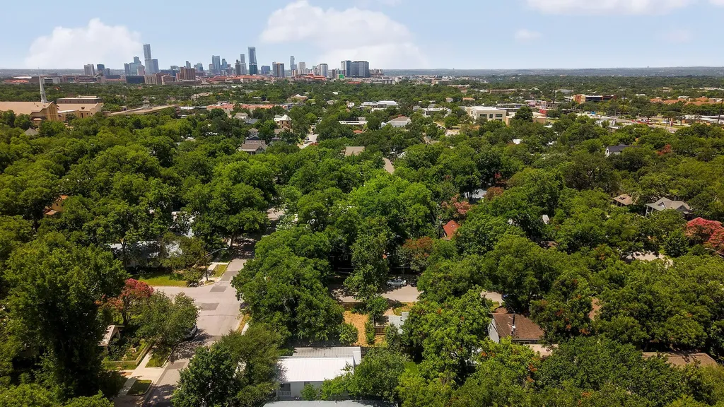 304 W 42nd Street Austin TX 78751