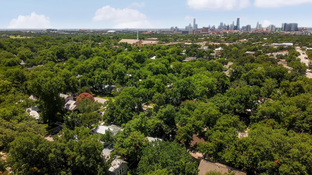 304 W 42nd Street Austin TX 78751