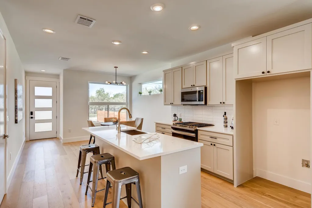 505 Kemp Street Austin TX 78741