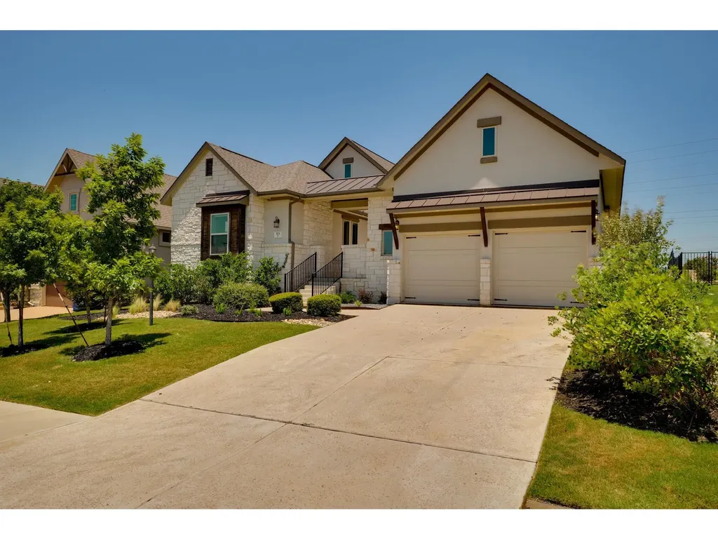 523 Baldovino Skyway Lakeway TX 78738
