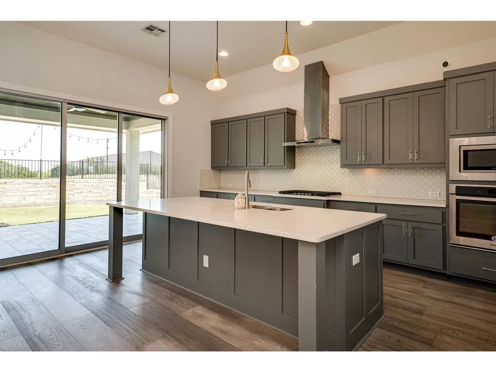 523 Baldovino Skyway Lakeway TX 78738