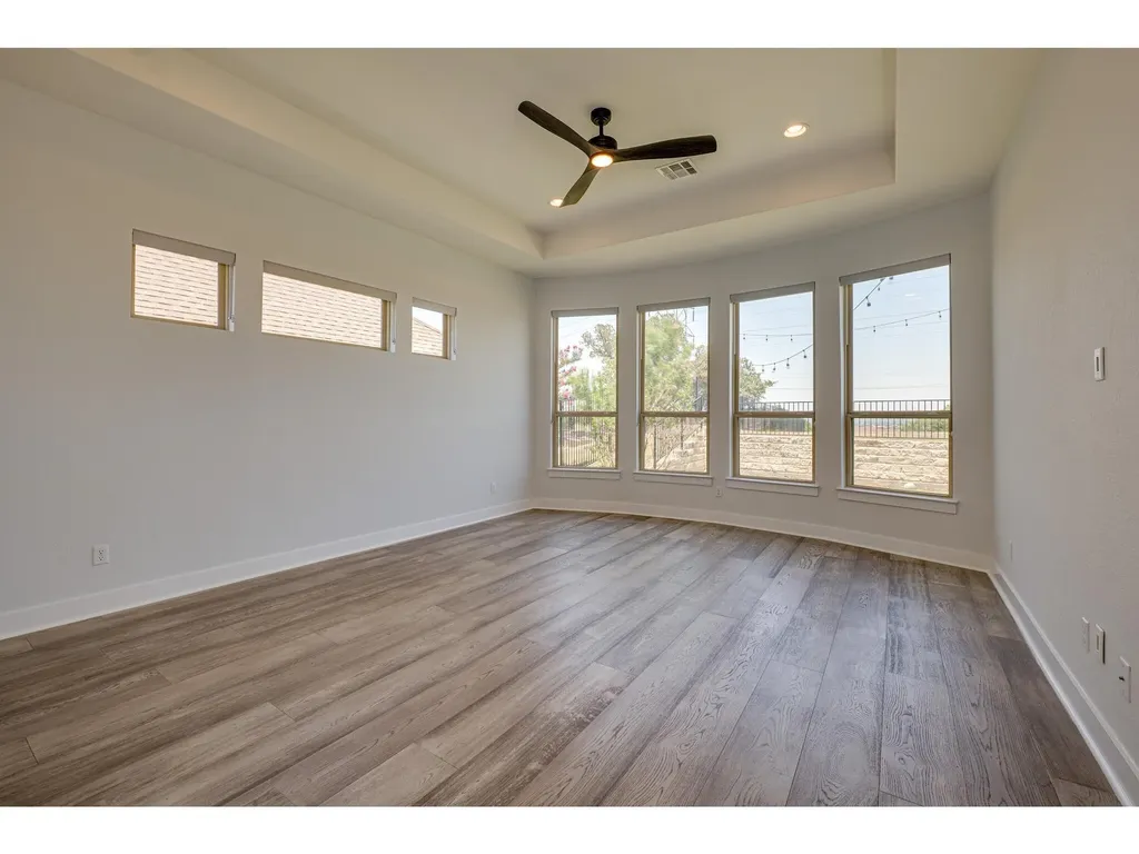 523 Baldovino Skyway Lakeway TX 78738