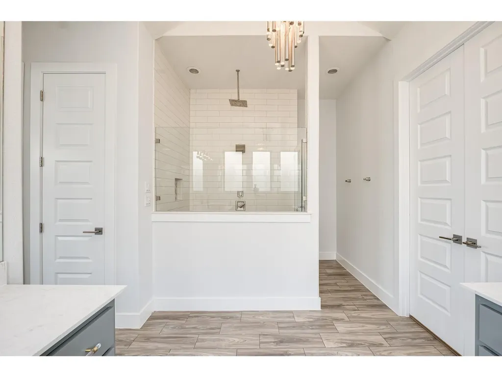 523 Baldovino Skyway Lakeway TX 78738