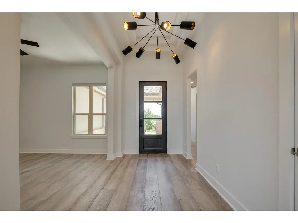 523 Baldovino Skyway Lakeway TX 78738