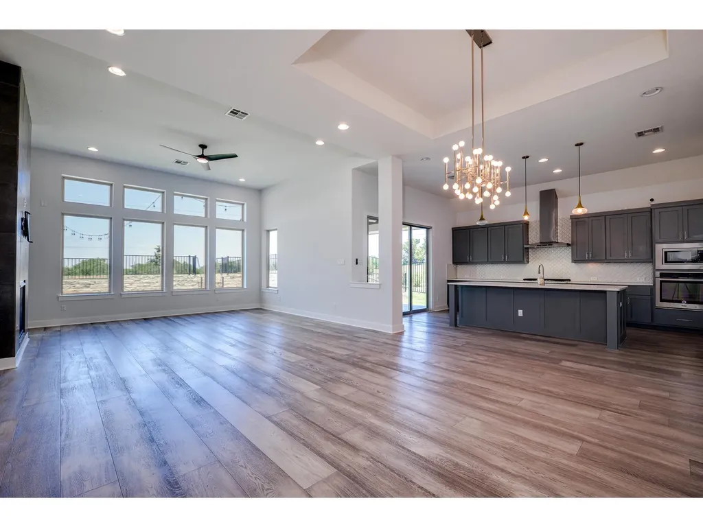 523 Baldovino Skyway Lakeway TX 78738