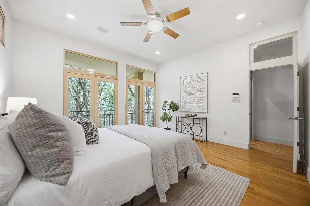 13 Treemont Drive Austin TX 78746