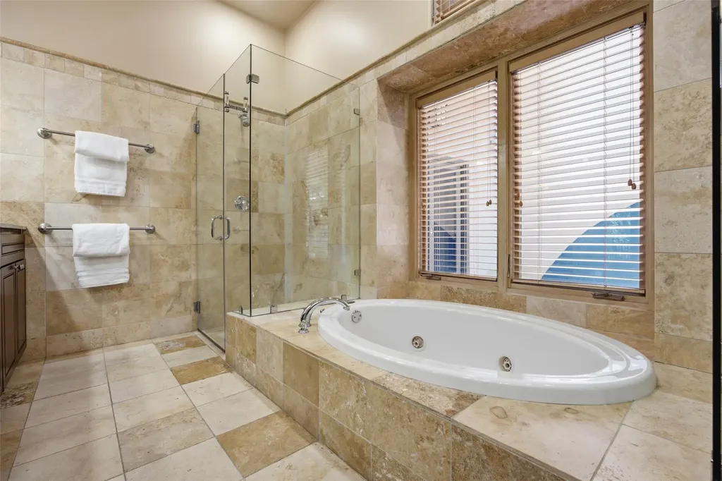 13 Treemont Drive Austin TX 78746