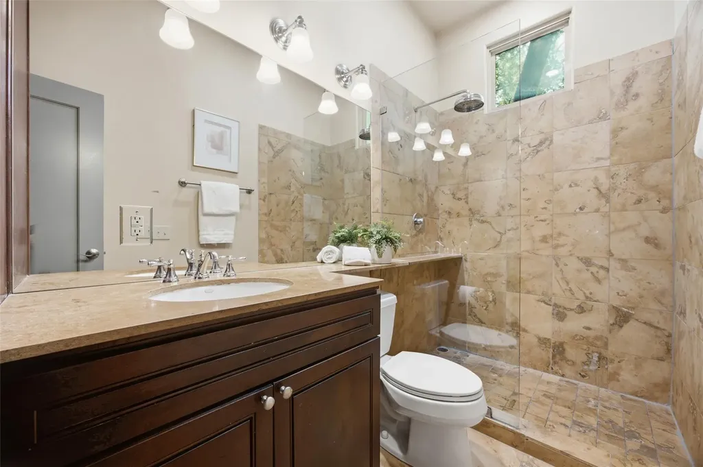 13 Treemont Drive Austin TX 78746