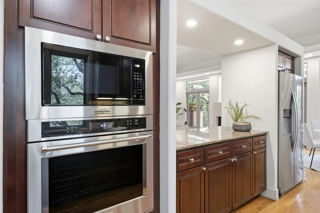 13 Treemont Drive Austin TX 78746