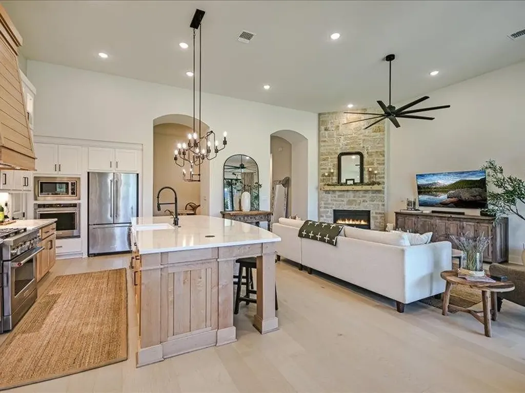 320 Old Stone Road Austin TX 78737
