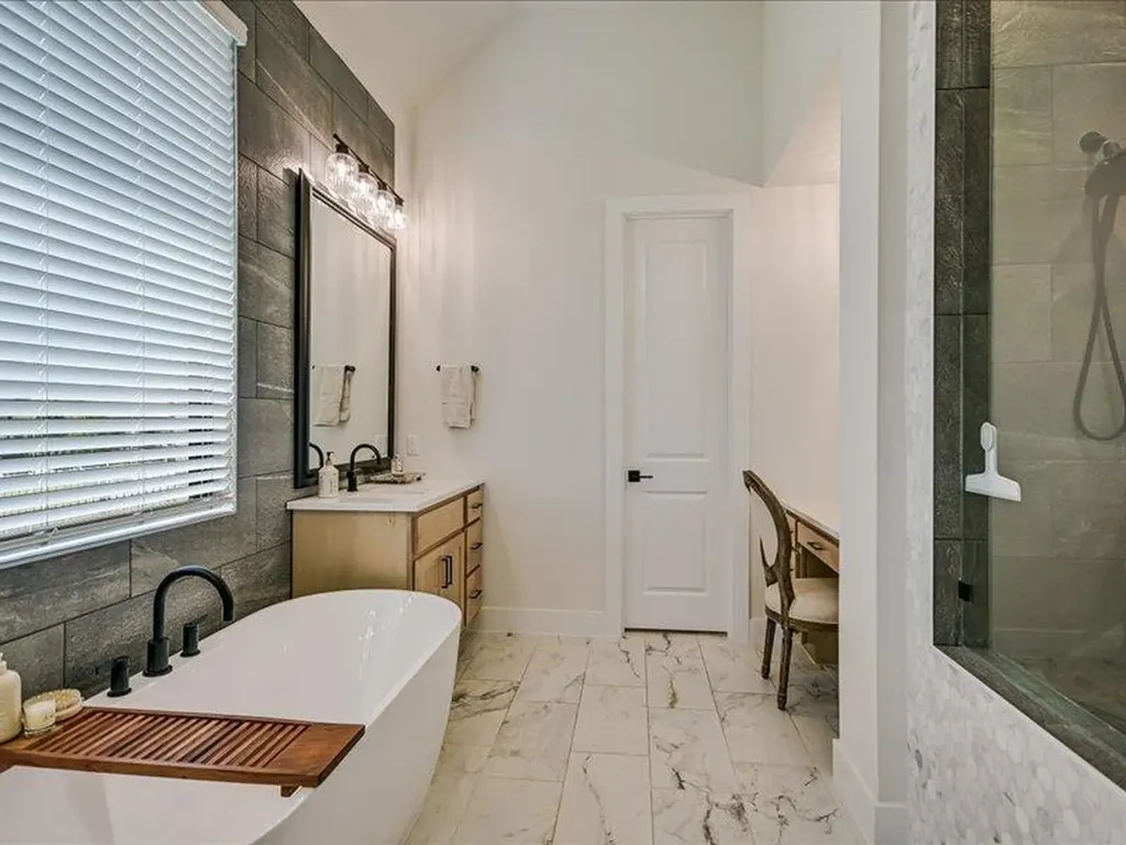 320 Old Stone Road Austin TX 78737