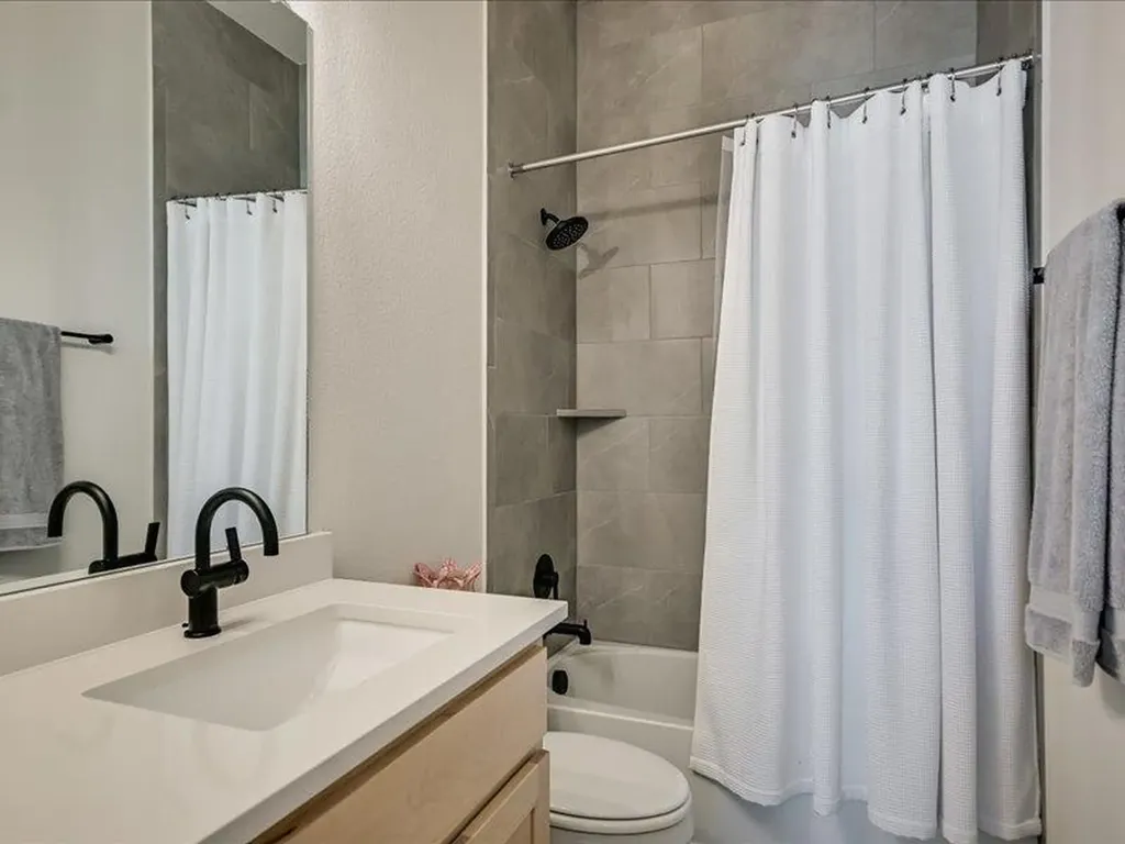 320 Old Stone Road Austin TX 78737