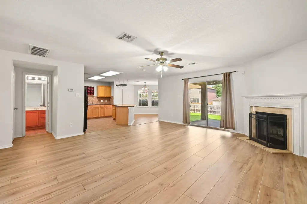 11140 Currin Lane Austin TX 78748