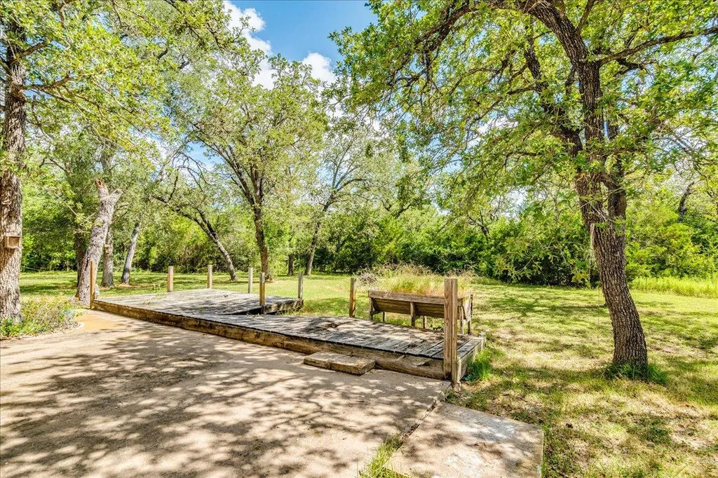 19106 Eyerley Road Manor TX 78653