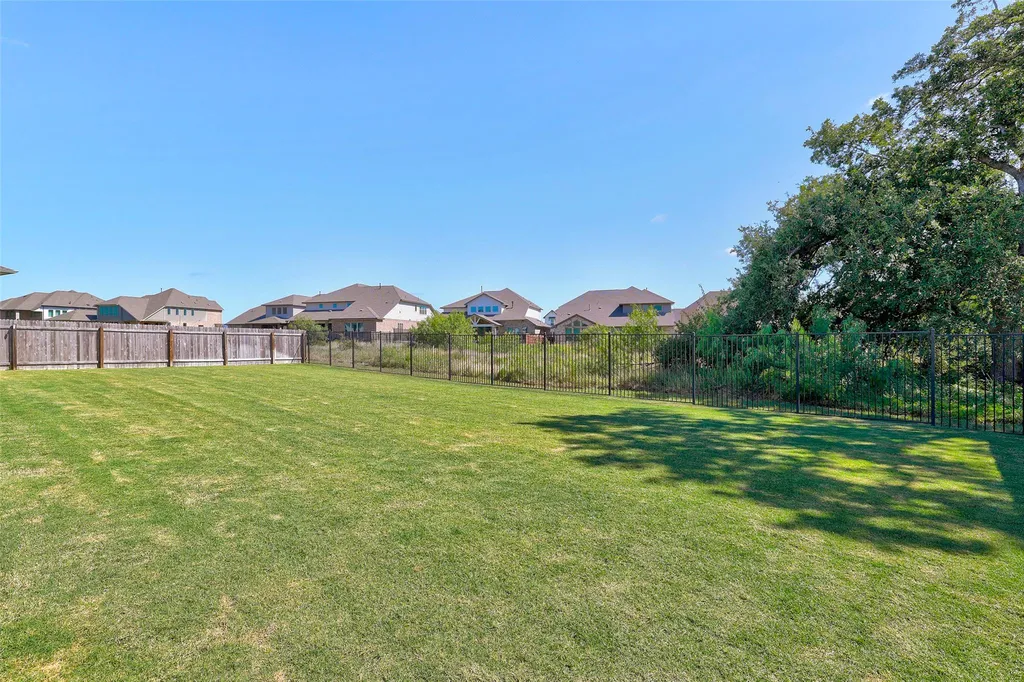 316 Valletta Way Liberty Hill TX 78642