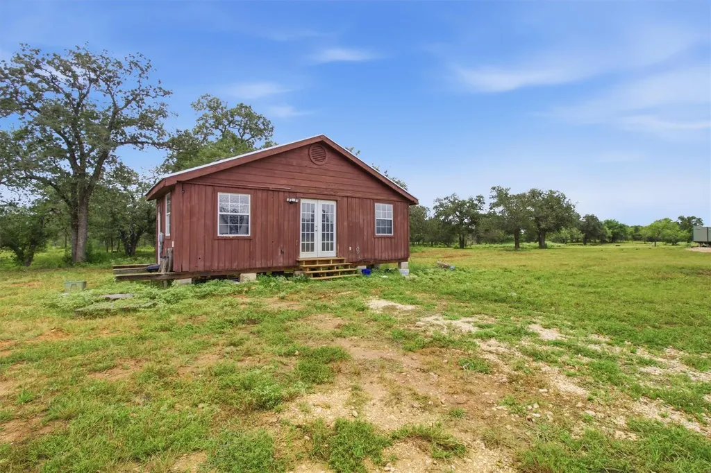 4575 Mineral Springs Road Lockhart TX 78644