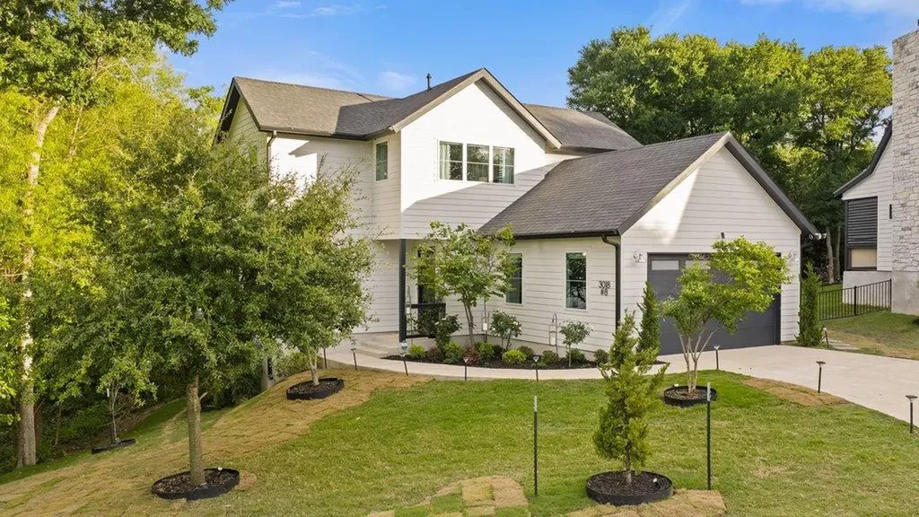 3018 Sunridge Drive Austin TX 78741