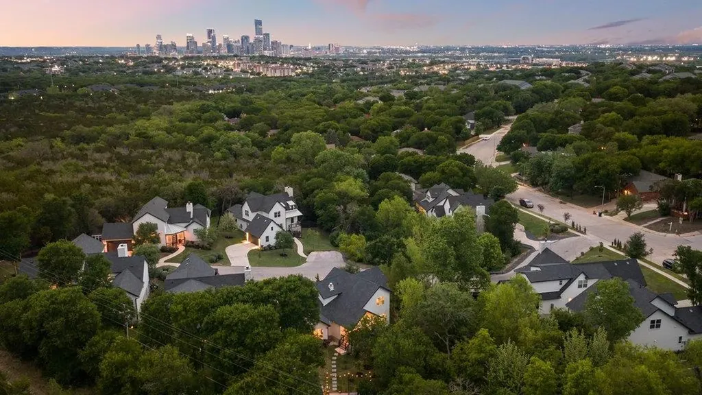 3018 Sunridge Drive Austin TX 78741