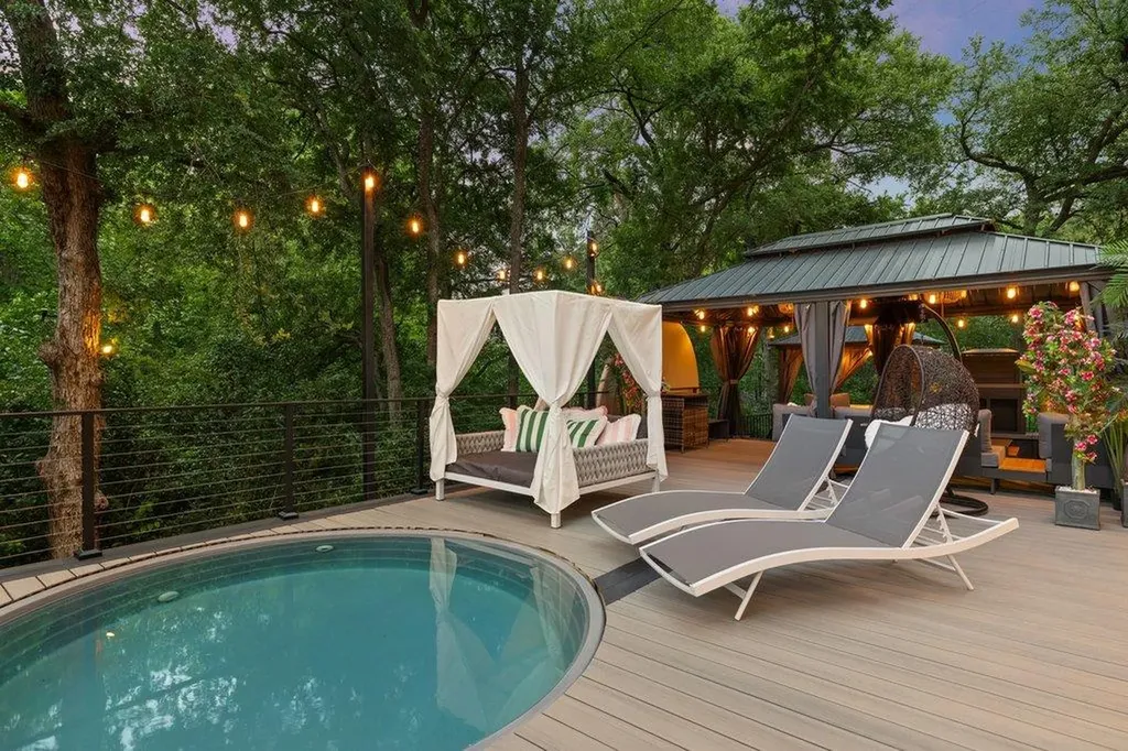 3018 Sunridge Drive Austin TX 78741