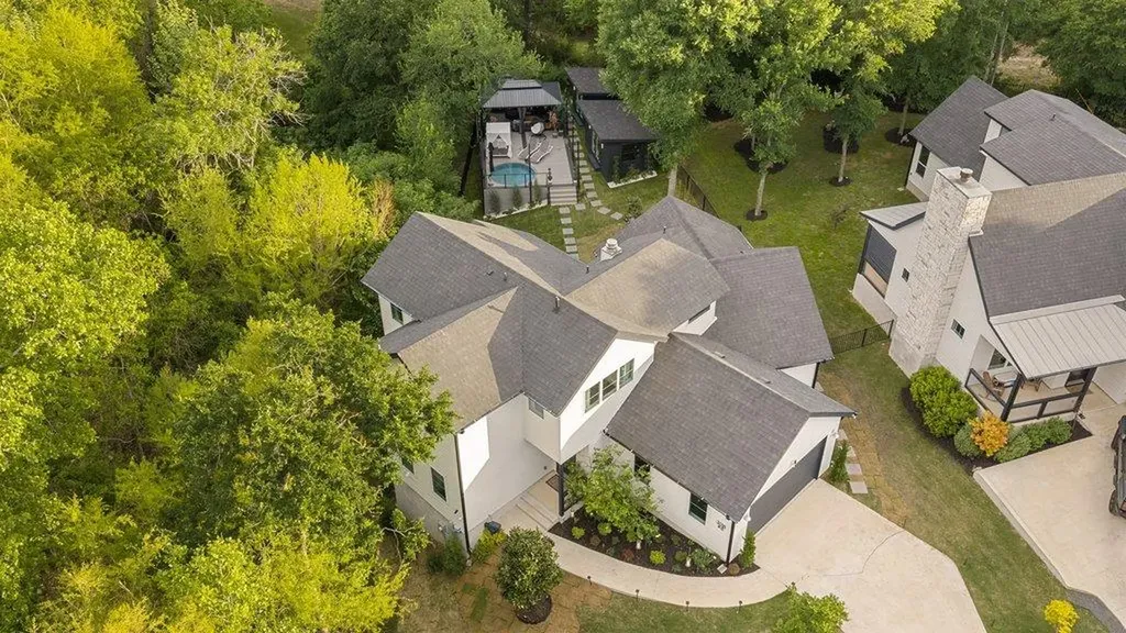 3018 Sunridge Drive Austin TX 78741