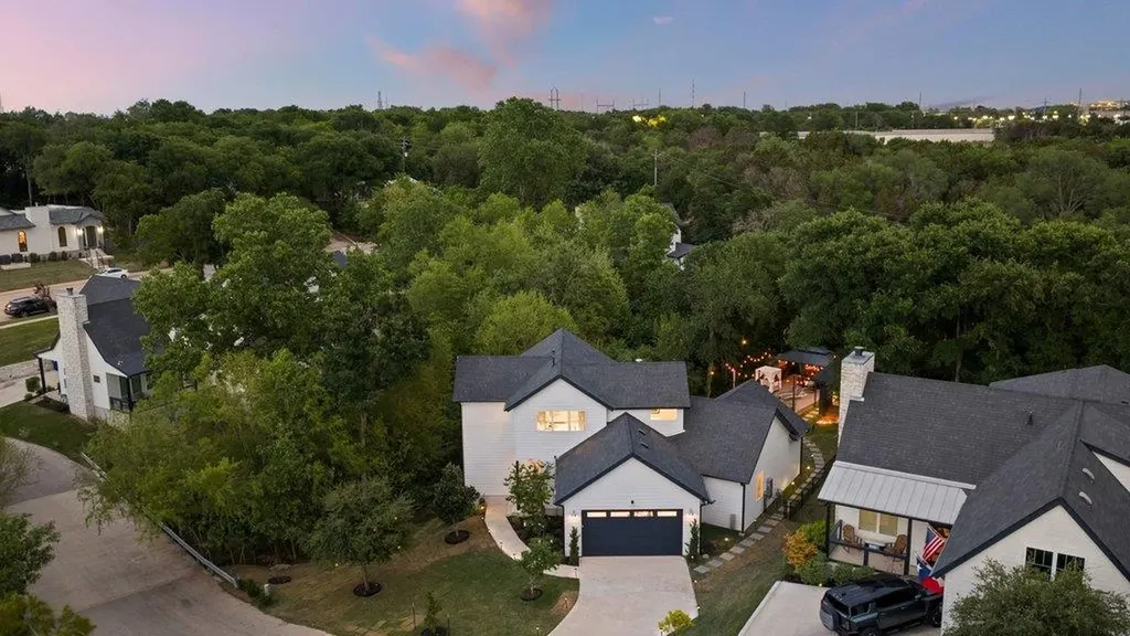 3018 Sunridge Drive Austin TX 78741