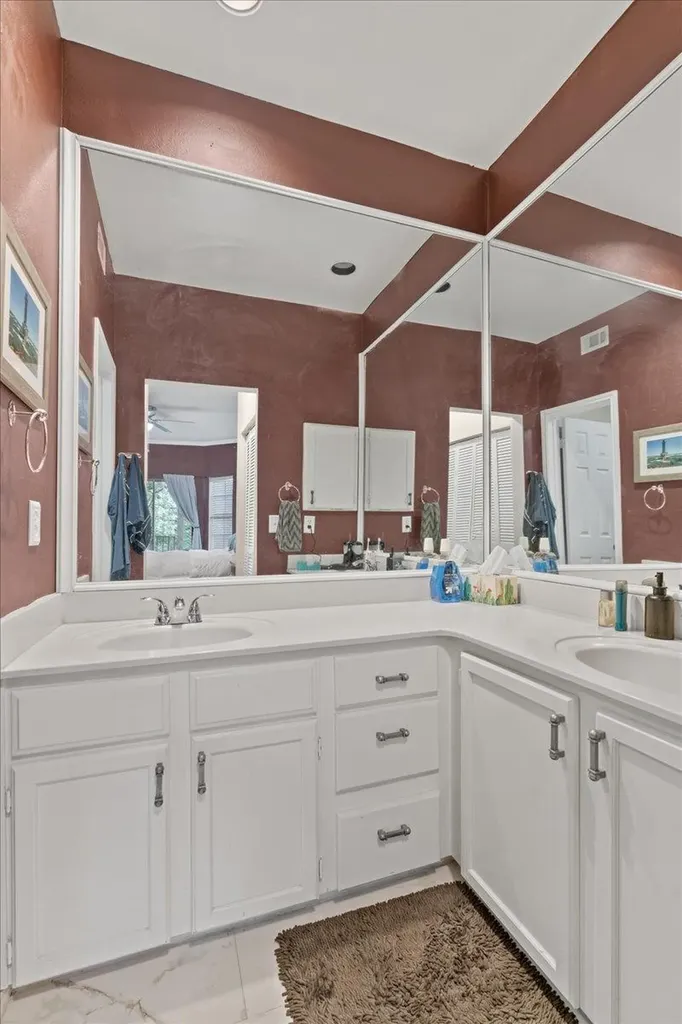 1741 Spyglass Drive Austin TX 78746