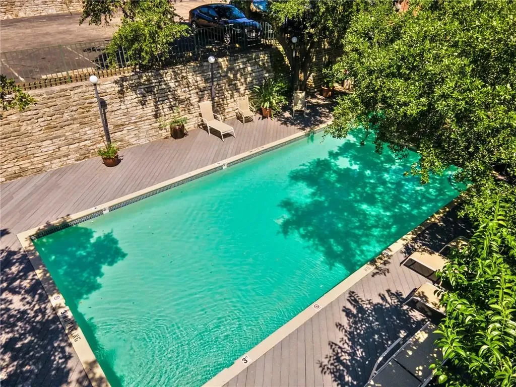 1741 Spyglass Drive Austin TX 78746