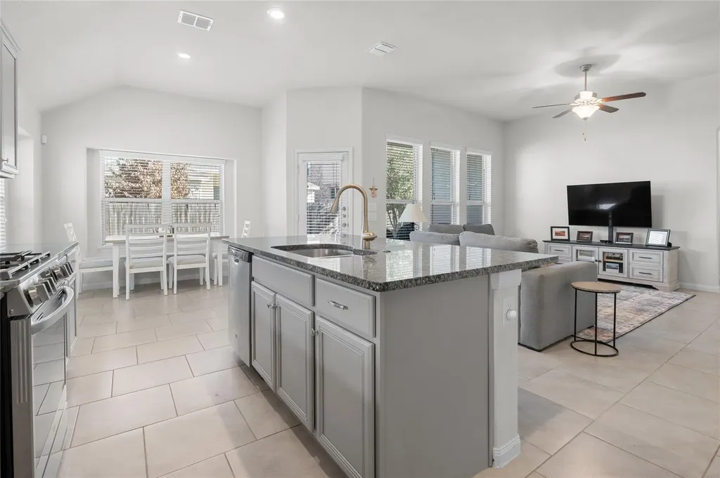 606 Linares Lane Austin TX 78748